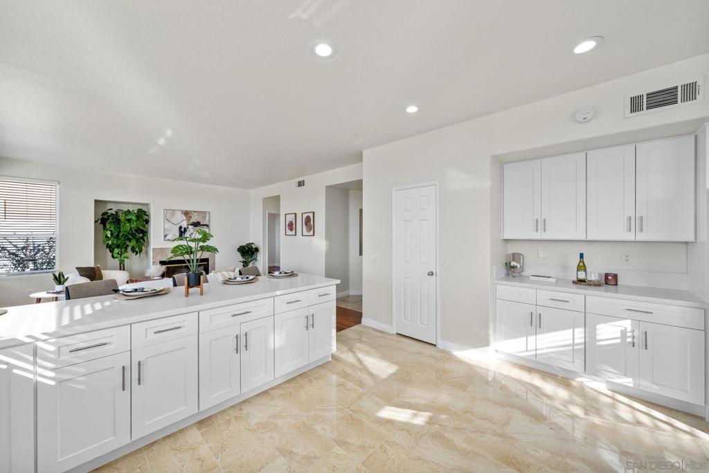 MLS #250027189SD img 15