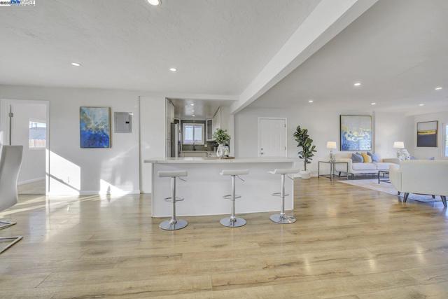 215 Isleton Ave, Oakland CA: https://media.crmls.org/mediaz/924e2d95-fe39-42ca-86f2-7b9b8918ec1e.jpg