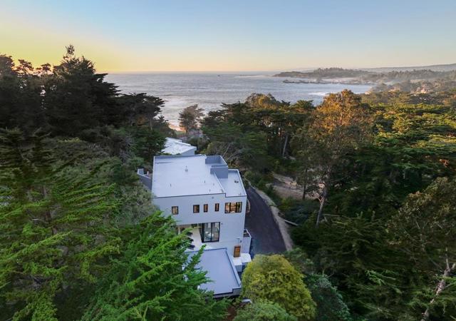 164 Spindrift Road, Carmel CA: https://media.crmls.org/mediaz/924e5cfd-145f-4fcb-afc8-c0cafb8f8d2e.jpg