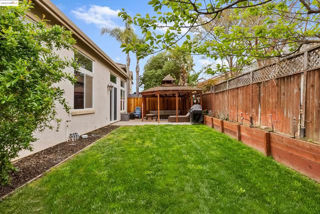 3551 Keystone Loop, Discovery Bay CA: https://media.crmls.org/mediaz/924ebdc2-6a68-45d4-b94b-5b6fa07ca546.jpg
