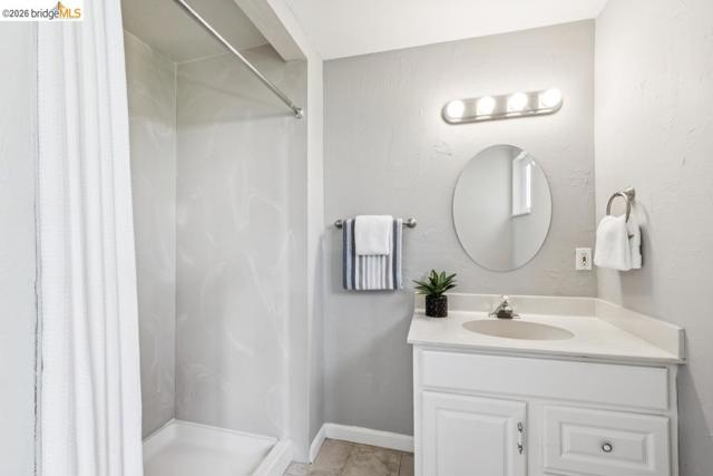 Image 15 of 37 For 1516 Merced St