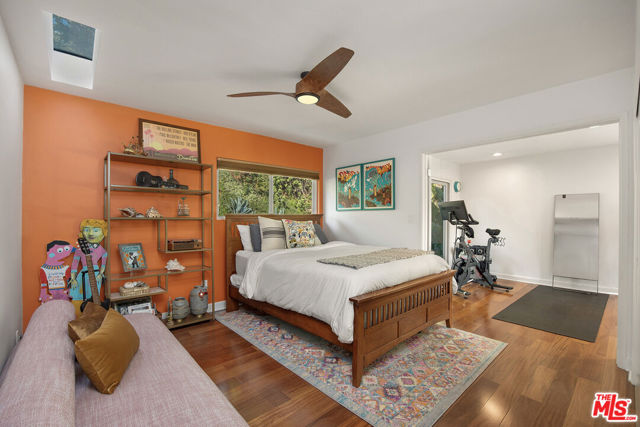 13481 Bayliss Road, Los Angeles CA: https://media.crmls.org/mediaz/924f961b-de4b-4f12-96eb-9e29101391f6.jpg
