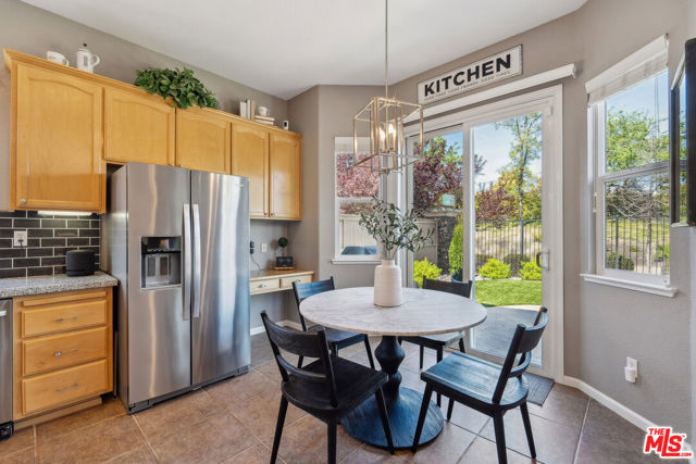 11051 Fiore Drive, Rancho Cordova CA: https://media.crmls.org/mediaz/925106ff-d9c7-4b1e-a4fe-8610456a43a1.jpg