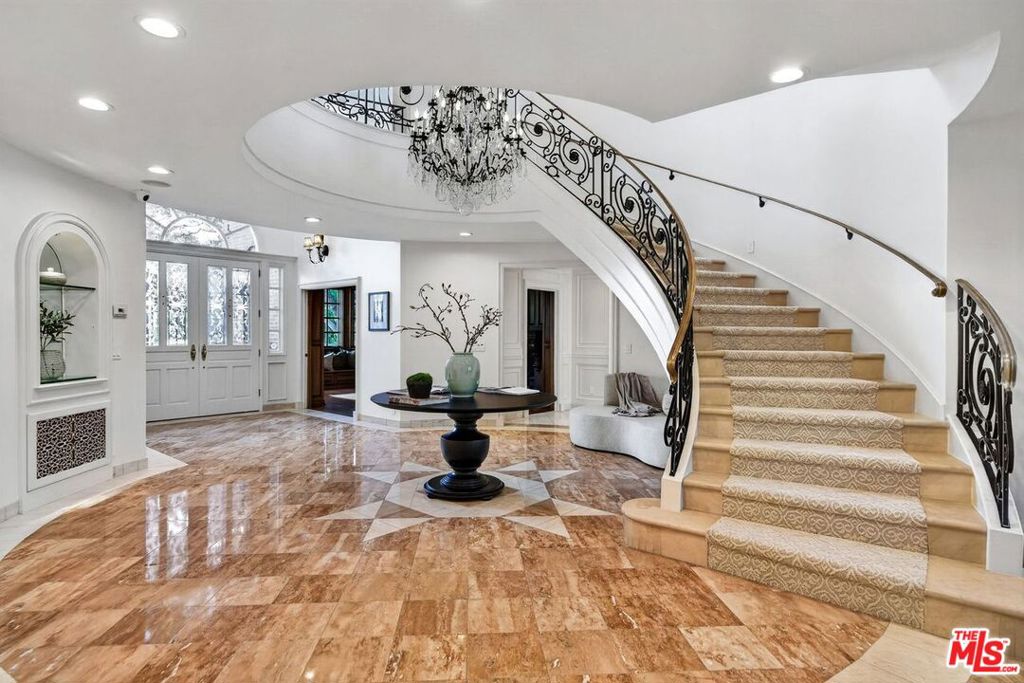 MLS #26869019 image #1