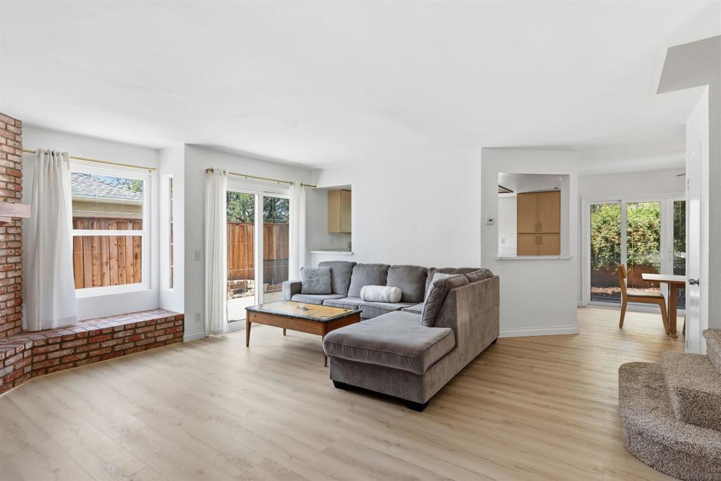 4158 Esperanza Way - photo 4