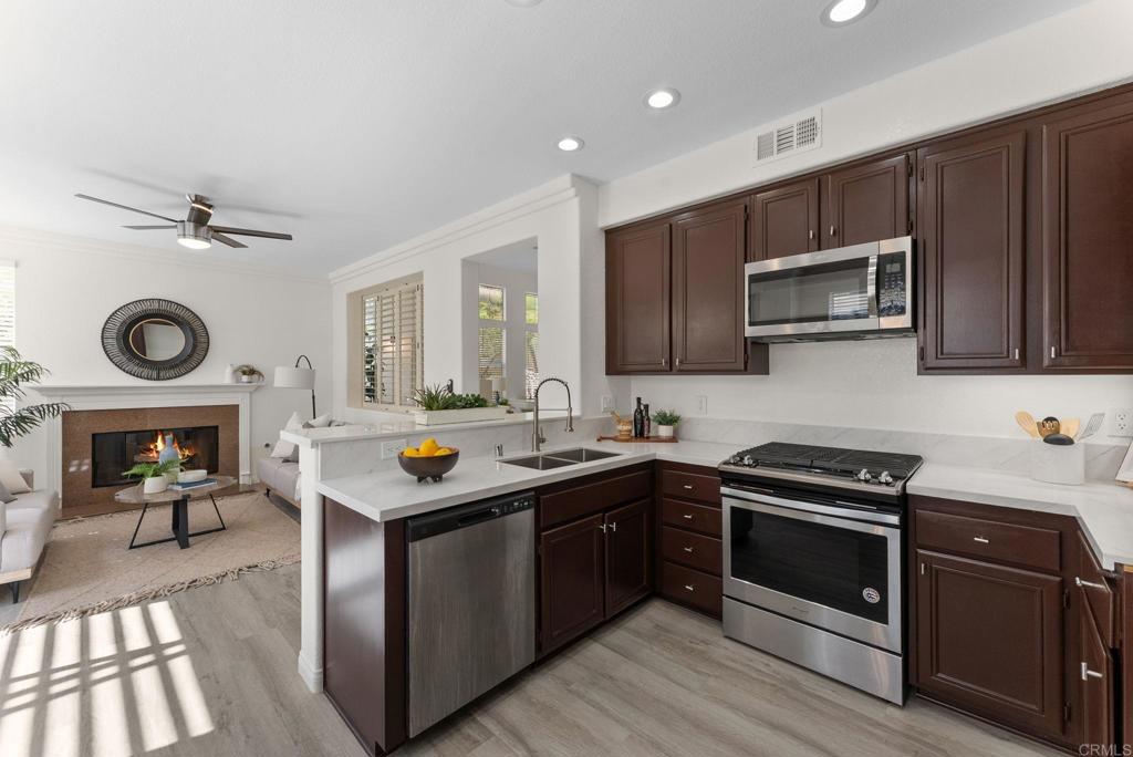 11395 Legacy Canyon Pl - photo 10