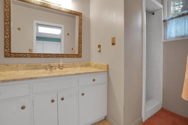 150 Evergreen Road, Boulder Creek CA: https://media.crmls.org/mediaz/92530337-af3a-474f-836c-c37d8c438be4.jpg