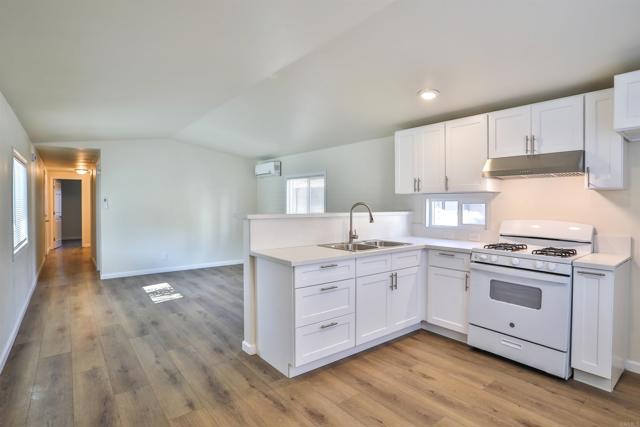 Detail Gallery Image 11 of 31 For 826 E Route 66 #16,  Glendora,  CA 91740 - 2 Beds | 1 Baths