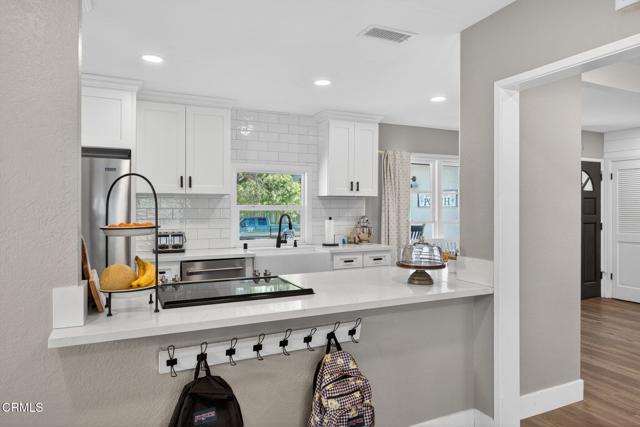 Detail Gallery Image 16 of 46 For 1328 Mariposa Dr, Santa Paula,  CA 93060 - 4 Beds | 2 Baths