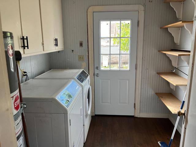 33 Roosevelt Street, Watsonville CA: https://media.crmls.org/mediaz/9254e49c-2d8d-479f-b14e-e71c38c32663.jpg