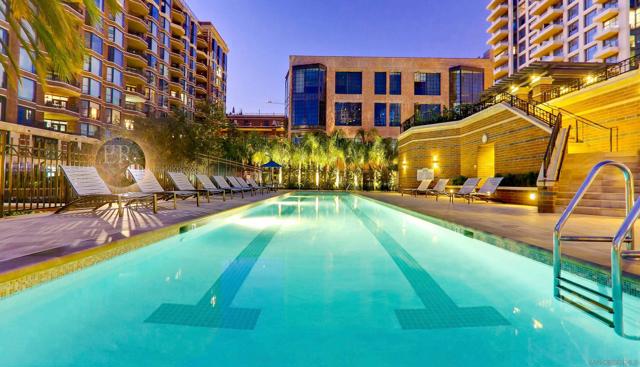 500 W Harbor Dr, San Diego CA: https://media.crmls.org/mediaz/9256e8b1-eaa4-4af1-bd01-e22e419bfa79.jpg