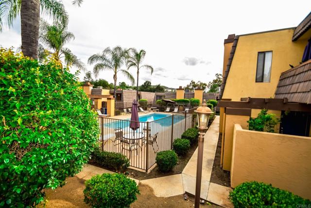 2170 Alpine Glen Pl., Alpine CA: https://media.crmls.org/mediaz/925734c3-d772-44e1-9b58-c23dbd80df1f.jpg