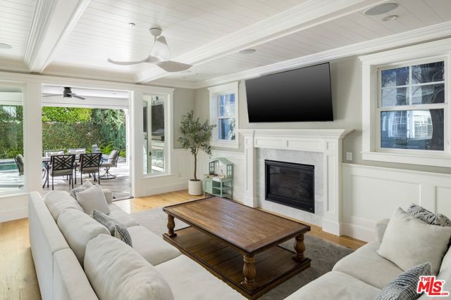 Image 10 of 35 For 5523 Longridge Avenue