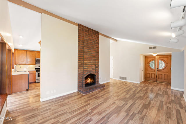 Detail Gallery Image 9 of 31 For 1620 Joliet Pl, Oxnard,  CA 93030 - 3 Beds | 2 Baths