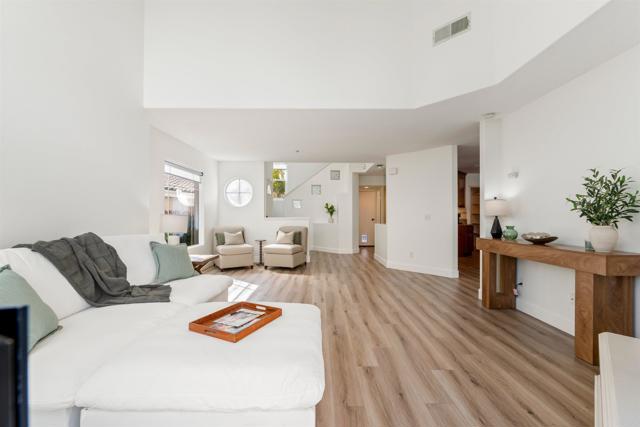 Detail Gallery Image 9 of 46 For 1831 Monserrat Way, Vista,  CA 92081 - 4 Beds | 2/1 Baths