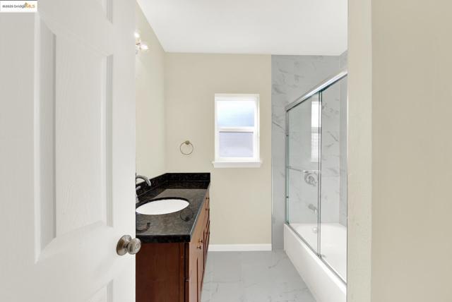 1232 78Th Ave, Oakland CA: https://media.crmls.org/mediaz/925937f4-ecf5-415e-ab3f-9bea705594fc.jpg