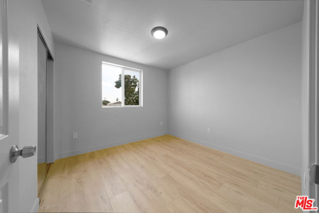 236 W 84th Place, Los Angeles CA: https://media.crmls.org/mediaz/9259ceda-03d4-4c3d-83a3-f04c3033ba91.jpg