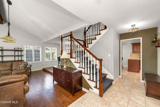 3581 Rachael Avenue, Simi Valley CA: https://media.crmls.org/mediaz/9259d448-872c-4497-ac0a-259cd6970381.jpg