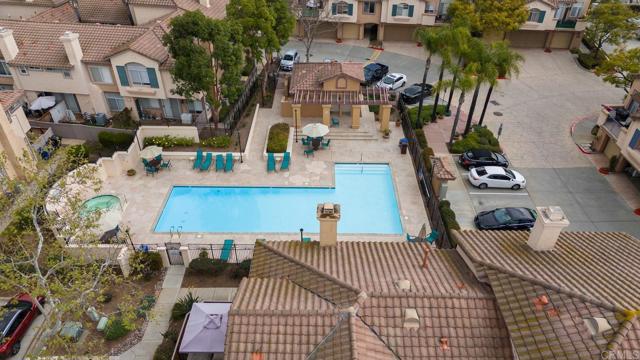 Detail Gallery Image 38 of 64 For 11372 via Rancho San Diego #B,  El Cajon,  CA 92019 - 3 Beds | 2/1 Baths