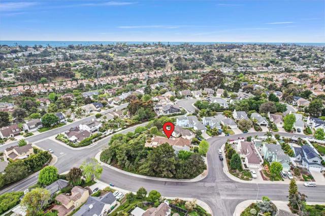 4459 Dorchester Pl, Carlsbad CA: https://media.crmls.org/mediaz/925c4782-3980-45de-b399-dcb634bfb4a8.jpg
