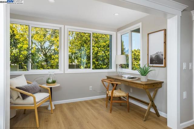 1233 Singingwood Ct, Walnut Creek CA: https://media.crmls.org/mediaz/925c559f-cedd-4ce0-9084-713ca20c9863.jpg