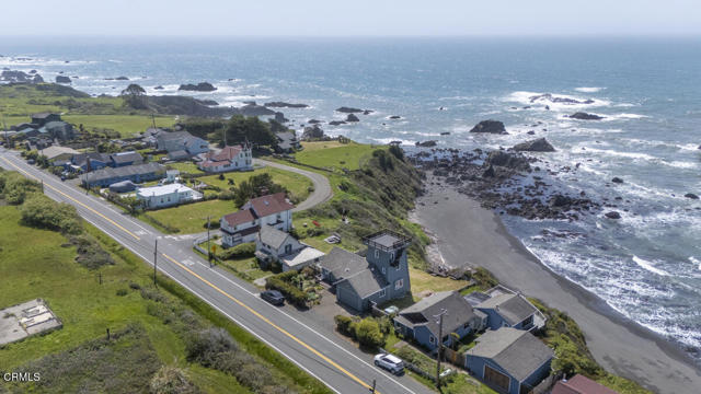 Detail Gallery Image 36 of 41 For Address Is Not Disclosed, Westport,  CA 95488 - 2 Beds | 2 Baths
