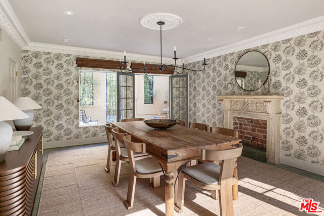 540 Mount Washington Drive, Los Angeles CA: https://media.crmls.org/mediaz/925d5aef-81e6-425a-b83c-58a3cda8a9c2.jpg