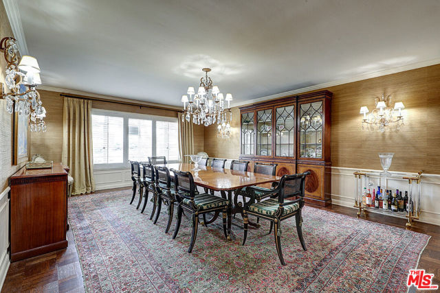 322 N June Street, Los Angeles CA: https://media.crmls.org/mediaz/925e5a96-448e-48e1-8c2f-5d1ab776d292.jpg