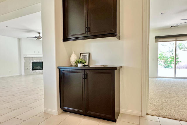 1247 Oro, Palm Springs CA: https://media.crmls.org/mediaz/925e6b8c-3b39-433b-93f2-c05068911b20.jpg