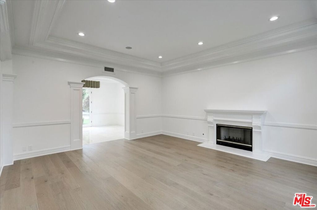 MLS #25510351 image #11