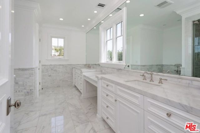 10338 Keswick Avenue, Los Angeles CA: https://media.crmls.org/mediaz/925ef8d0-0979-4124-a33e-8253581ba122.jpg