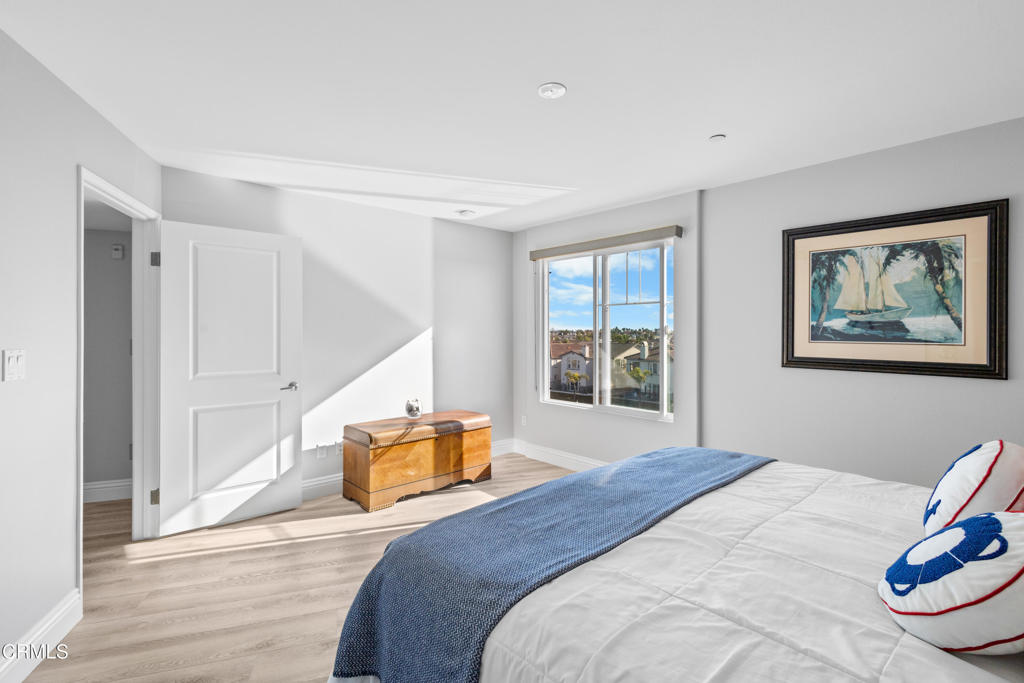 MLS #V1-33701 image #26