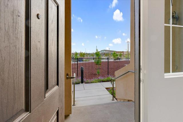 1011 Bellante Lane, San Jose CA: https://media.crmls.org/mediaz/925f17dd-3604-417a-8df6-25d670aa56d9.jpg