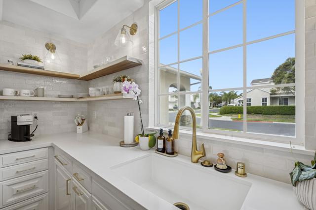 Detail Gallery Image 15 of 47 For 613 Saltgrass Ave, Carlsbad,  CA 92011 - 3 Beds | 2/1 Baths