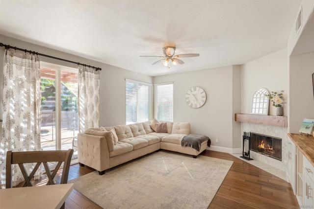 Image 7 of 41 For 45948 Via La Colorada