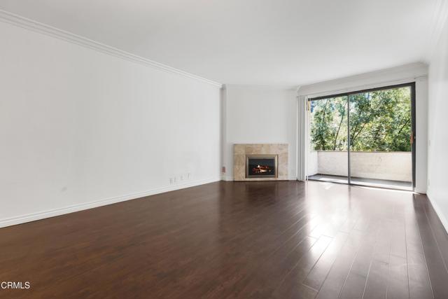 Detail Gallery Image 1 of 16 For 3480 Barham Bld #208,  Los Angeles,  CA 90068 - 1 Beds | 1 Baths