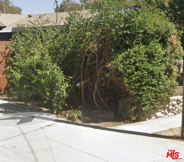 23341 Los Encinos Way photo 1