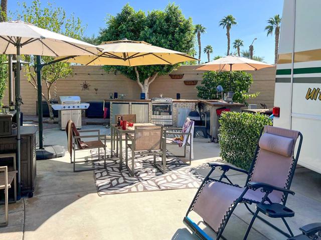 80394 Avenue 48, Indio CA: https://media.crmls.org/mediaz/92612df3-3379-42bb-b58a-b98497361f75.jpg
