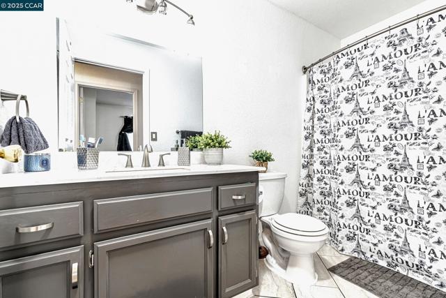 1771 Schooner Way, Pittsburg CA: https://media.crmls.org/mediaz/926215d1-0cf0-4c08-bbe2-73d77dceec7e.jpg