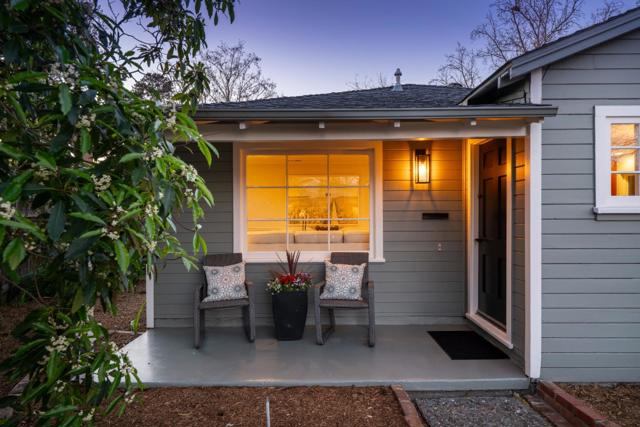 3 Delmar Court, Redwood City CA: https://media.crmls.org/mediaz/92621a87-c65c-4fe7-a6c5-e74735dee51b.jpg