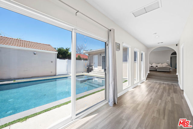 15042 Valleyheart Drive, Sherman Oaks CA: https://media.crmls.org/mediaz/9263c53c-3c92-4075-b121-eeb44782d602.jpg