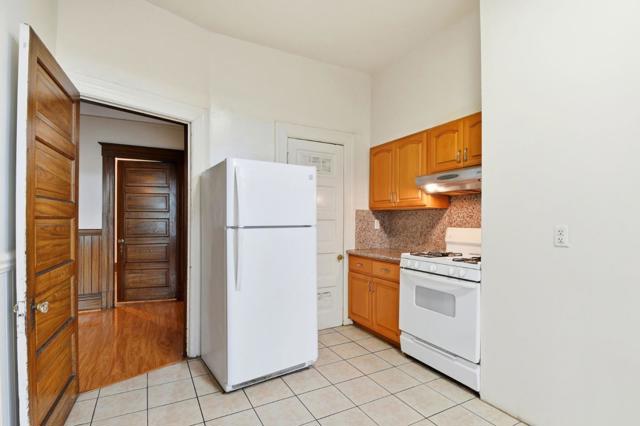 21182122 Mason Street, San Francisco CA: https://media.crmls.org/mediaz/926401a8-373e-4717-9e8b-453f0d12bd23.jpg