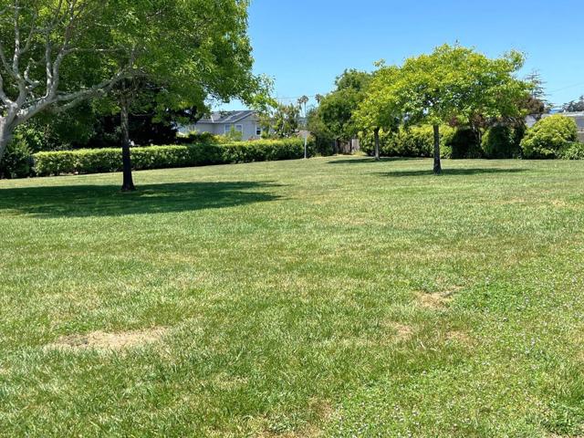 917 Sir Francis Avenue, Capitola CA: https://media.crmls.org/mediaz/92648b7e-5406-45b7-a5e8-cc13352f4e8d.jpg