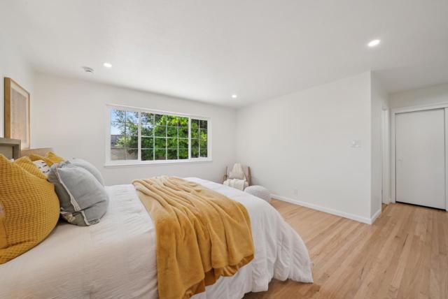 1284 Mandarin Drive, Sunnyvale CA: https://media.crmls.org/mediaz/92657188-17c4-45af-b6ea-4f795de47b1d.jpg