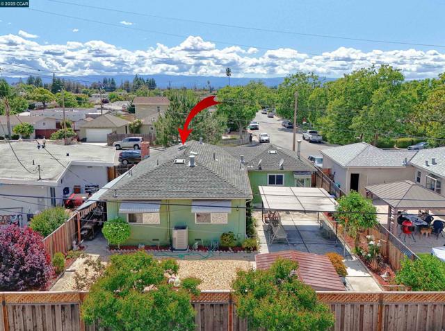 848 Linda Vista Street, San Jose CA: https://media.crmls.org/mediaz/9266833f-8cea-4c27-a788-8d40794b6d13.jpg