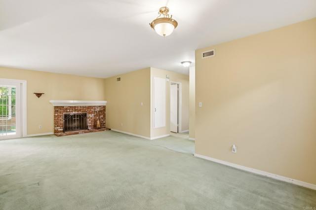 Detail Gallery Image 12 of 38 For 4367 Cannington Dr, San Diego,  CA 92117 - 3 Beds | 2 Baths