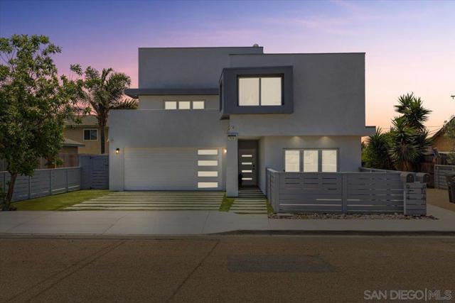 914 10th St, Imperial Beach CA: https://media.crmls.org/mediaz/9267f210-d45d-4ccb-98bc-0fa327b41d44.jpg