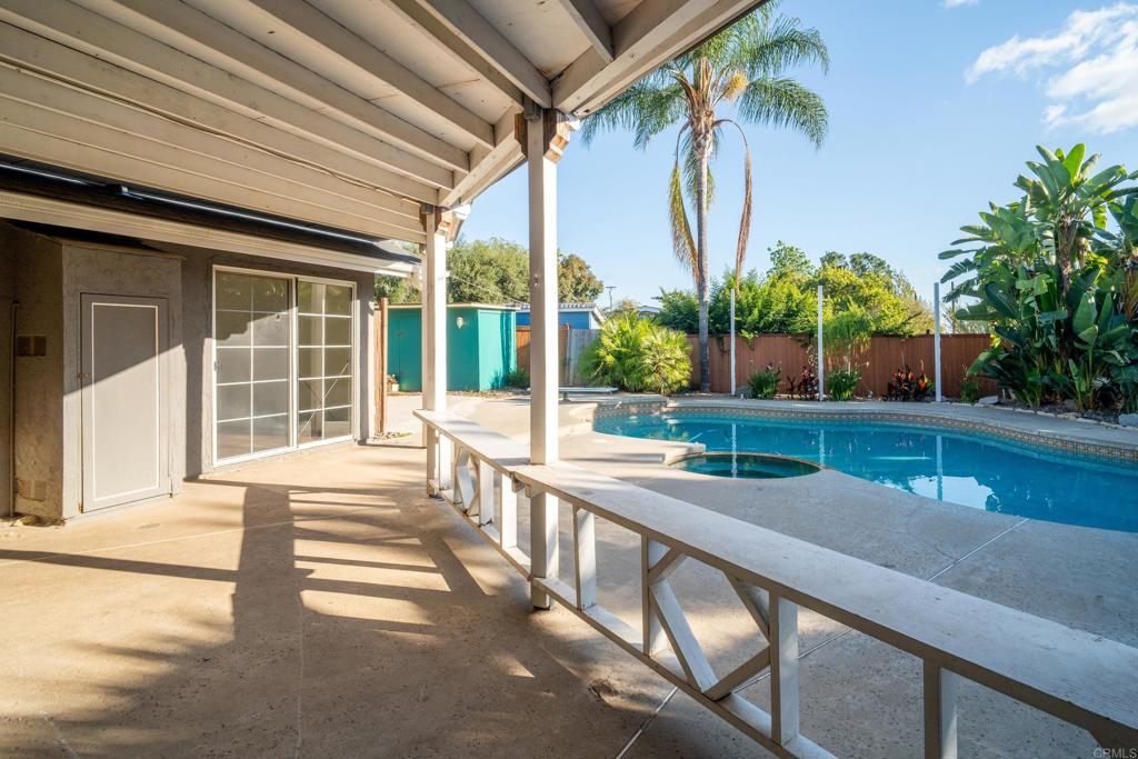 1078 Robertson Drive - photo 6