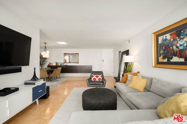 7949 Selma Avenue, Los Angeles CA: https://media.crmls.org/mediaz/92691c1f-345d-4aff-b888-8ecc20e9a07f.jpg