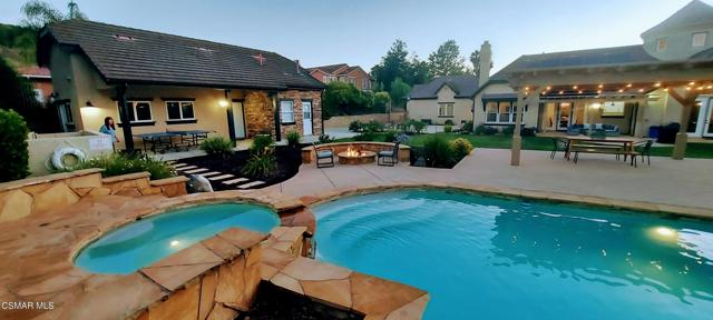 400 Whitegate 28